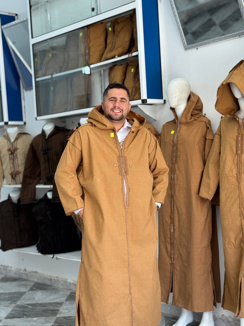 قشابية ممزوجة بين الوبر و الصوف